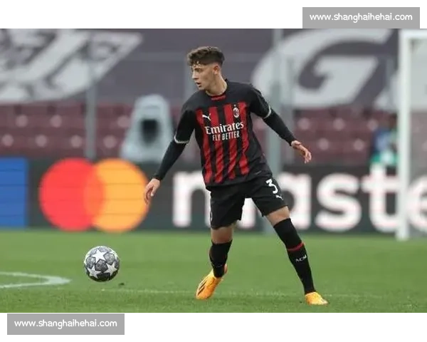米兰加速亚沙里转会!斯基拉:新报价即将提交 米兰加速亚沙里转会!斯基拉:新报价即将提交