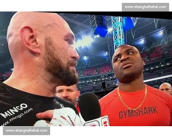 后手拳定乾坤!山姆 - 帕特森闪电 TKO 终结沃特斯 后手拳定乾坤!山姆 - 帕特森闪电 TKO 终结沃特斯