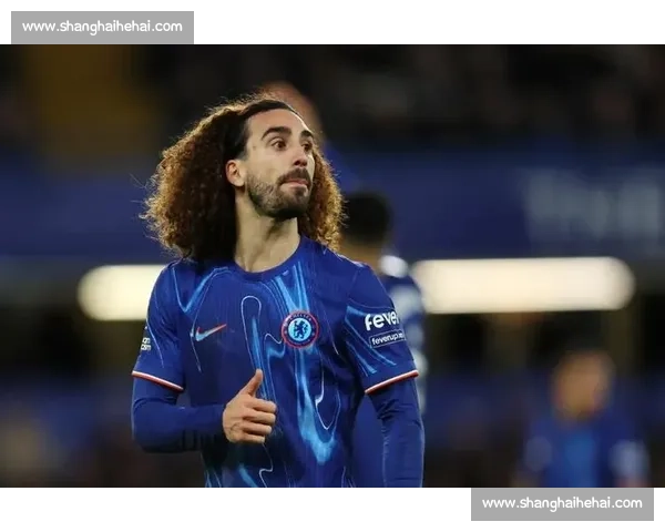 库库雷利亚度假晒照！身着德罗巴战袍致敬蓝军传奇