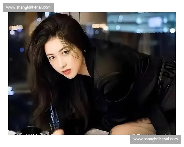 朱珠：从演员到导演的华丽蜕变与创作之路探索