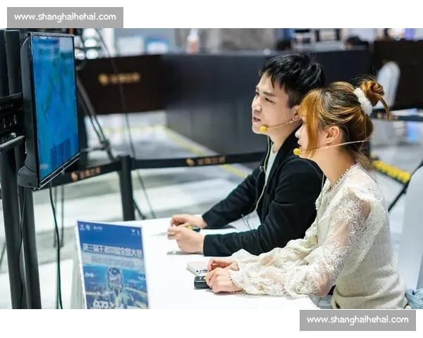 拒绝刻板印象，电竞选手跨界时尚圈，这波操作你给几分